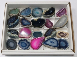 Box small Agate Geodes (20 pieces)