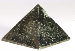 Pyrit Pyramide Nr. 467